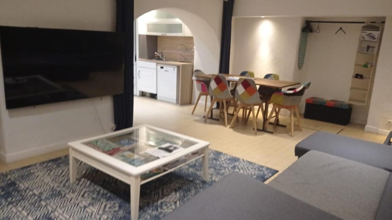 Apartamento Charming And Modern Cave In The Heart Of The Port Niza Exterior foto